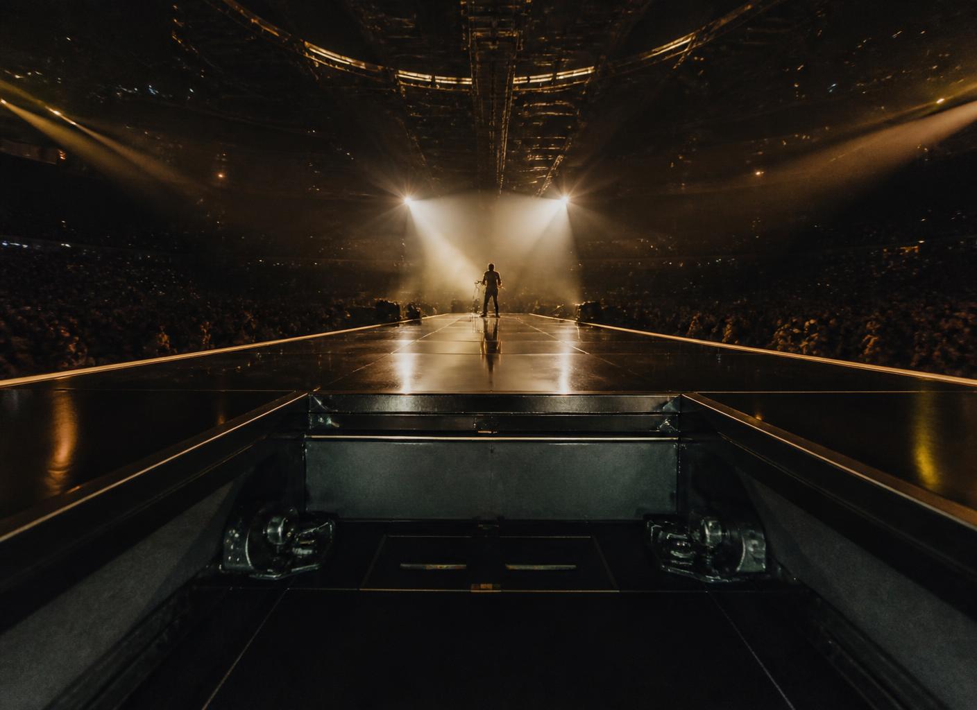 Live performance seen from the central BLACK position